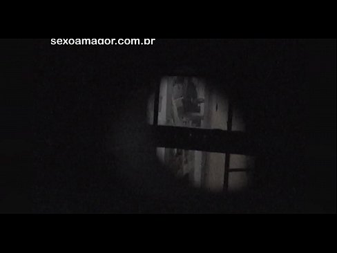 ❤️ Rubia es grabada en secreto por un voyeur del barrio escondido detrás de unos ladrillos huecos Porno duro en es.banglablog.top ❌️